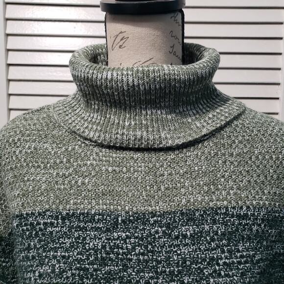 Zenana Knit Turtleneck Sweater Women's XL Green Cream Striped Balloon Sleeve - Picture 2 of 10